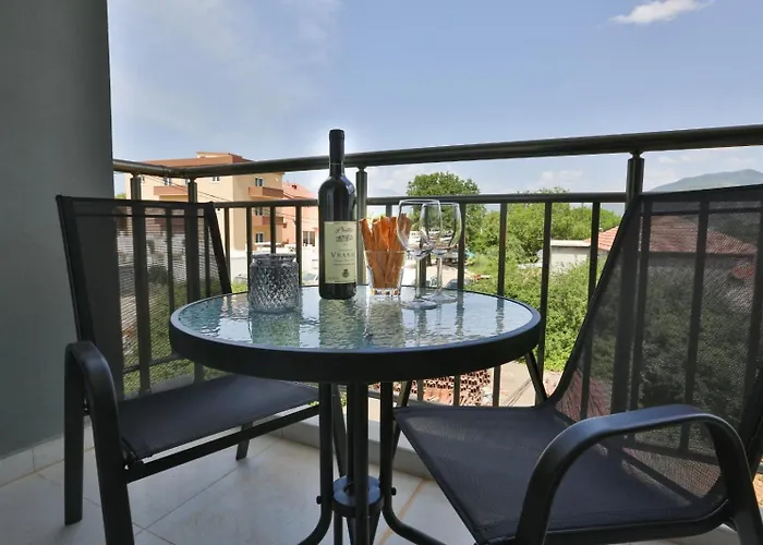 Kristina Apartments