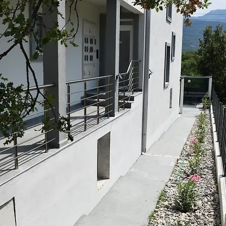 Kristina Apartments Tivat Exterior photo